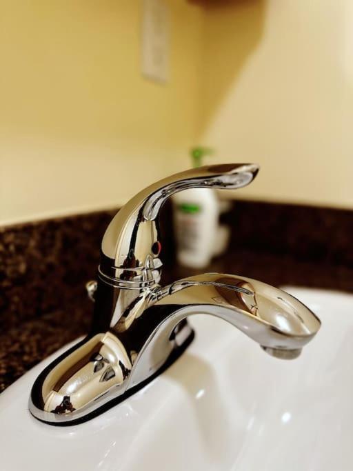 Pousada Super Cosy 8bed & 6bath In Heart Near To Airport And Downtown Vancouver