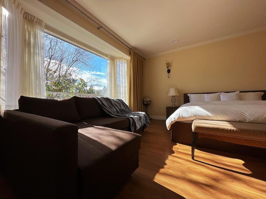Super Cosy 8bed & 6bath In Heart Near To Airport And Downtown * Vancouver