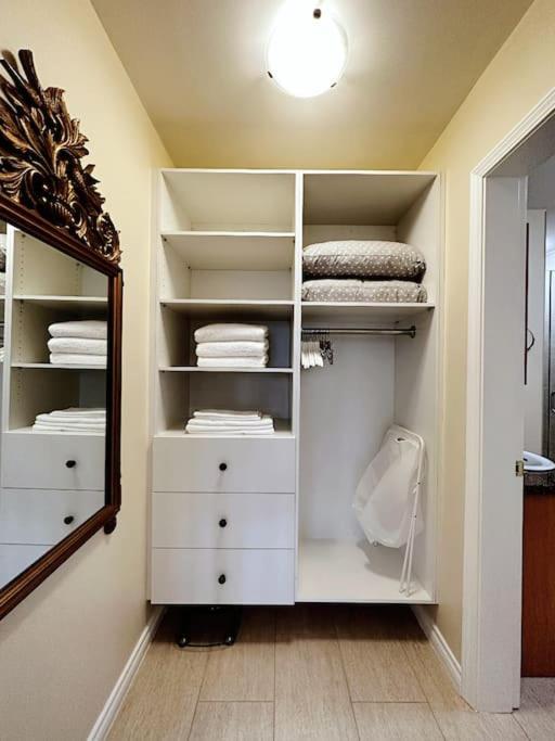 Super Cosy 8bed & 6bath In Heart Near To Airport And Downtown *